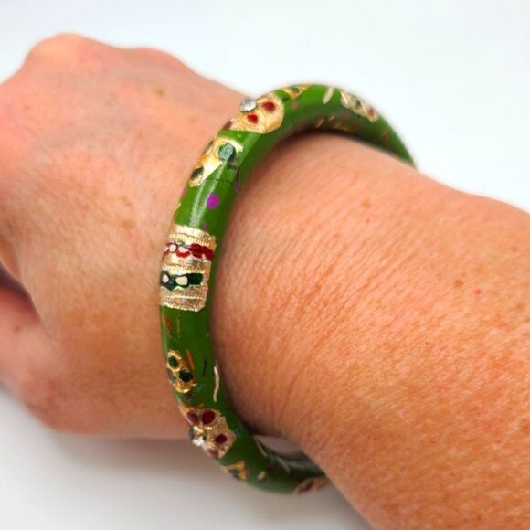 Vintage painted green gold bangle bracelet - Picture 1 of 5